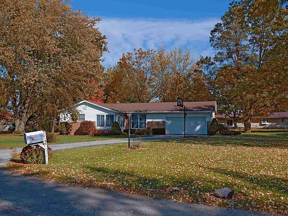 2nd image of 10195 N McNeal Cir