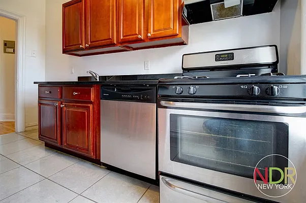 Rented by Next Door Realty NYC | media 24