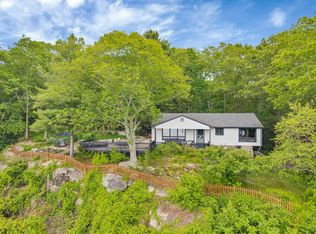 10 Mull Berry Dr, Gales Ferry, CT 06335