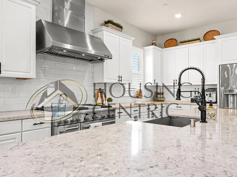 3061 Calypso Cir — Photo 23