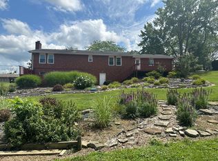 161 Crestwood Dr, Waverly, OH 45690