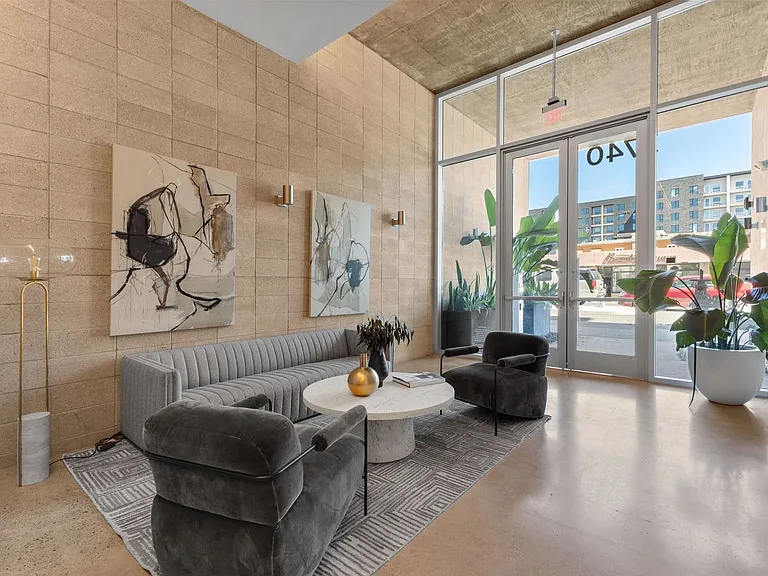 Uptown Lofts — Photo 43
