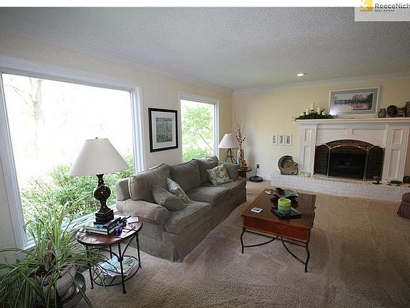 2nd image of 2831 S Trenchard Dr