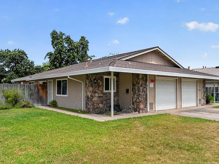 6121 Terrell Dr — Photo 11