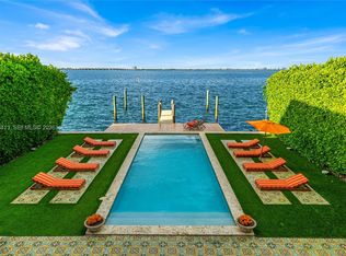 1277 N Venetian Way, Miami Beach, FL 33139