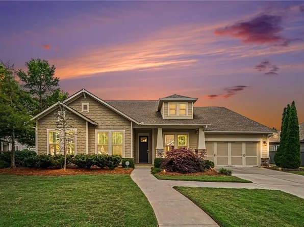 105 Sheridan Dr, Woodstock, GA 30189