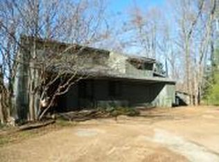 3876 S Lakewood Dr, Memphis, TN 38128