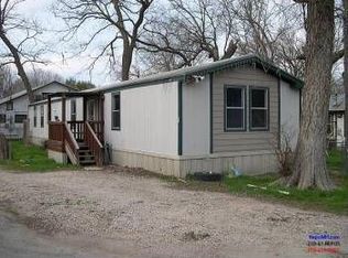 230 Elm Grove Rd, Seguin, TX 78155