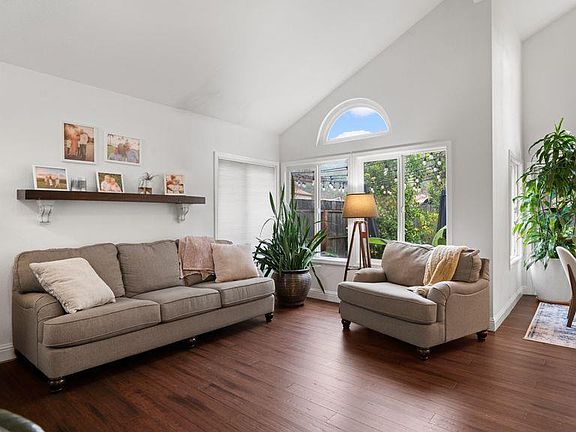 2nd image of 558 Monaco Circle