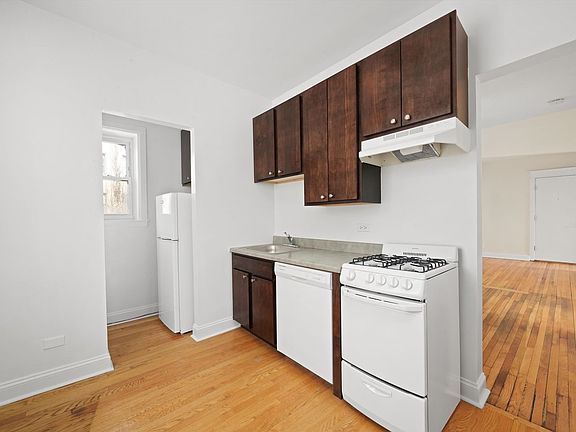 3rd image of 1524 N Kedzie Ave #32111