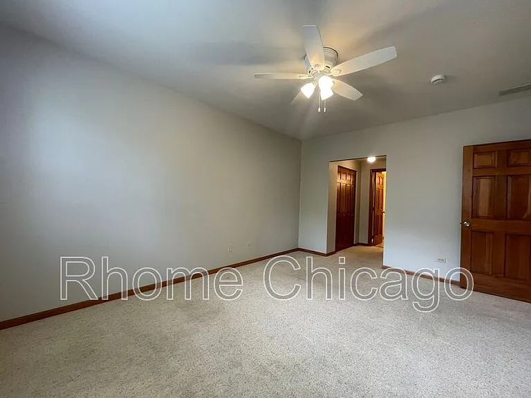 519 W Parkside Dr — Photo 20