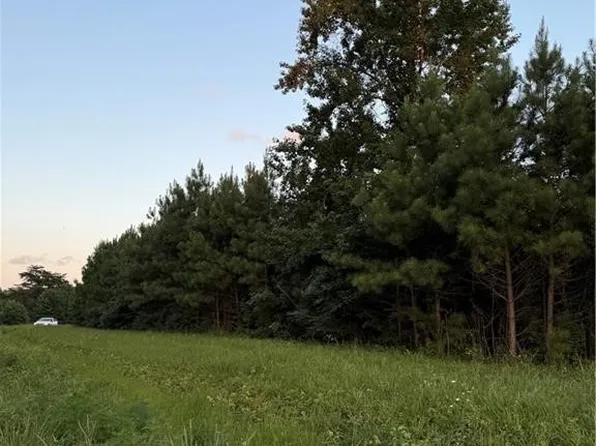 38-37 General Puller Hwy, Hartfield, VA 23071