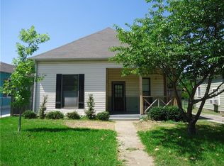 111 W Hull St, Denison, TX 75021