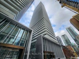 50 Charles St E #1109, Toronto, ON M4Y 0C3