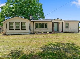 7 Settlers Trace Rd, Louisville, KY 40291