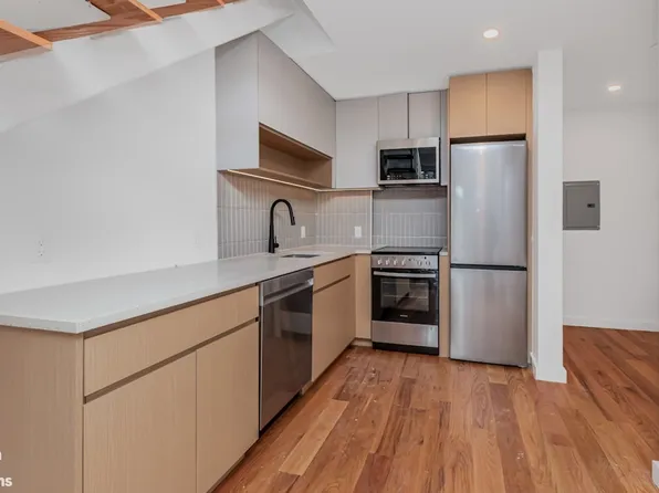 205 Cabrini Boulevard image 3 of 22