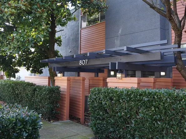 Carmel Apartments, 807 N 40th St APT 302, Seattle, WA 98103