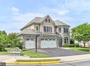 12619 Winter Wren Ct, Herndon, VA 20171