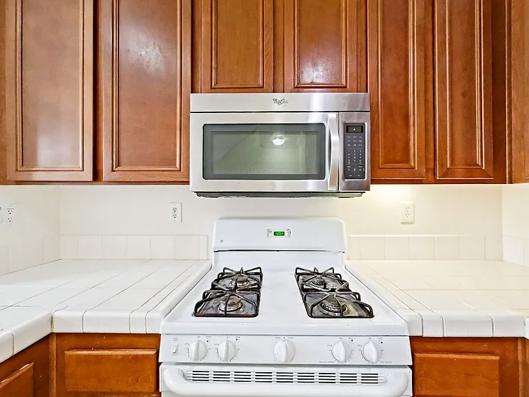 16911 Bixby St #21 — Photo 7