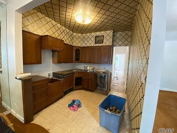 3rd image of 5210 Avenue K