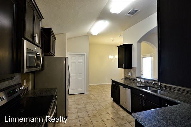 1st image of 5011 Mohawk Dr