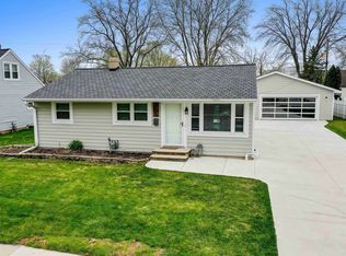 1101 Thorndale St, Green Bay, WI 54304