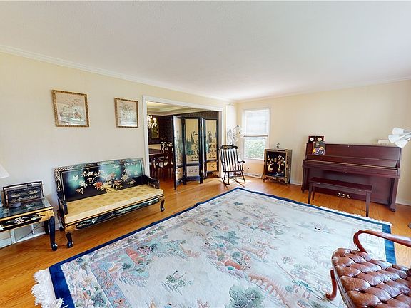3rd image of 37425 Windy Hill Ln