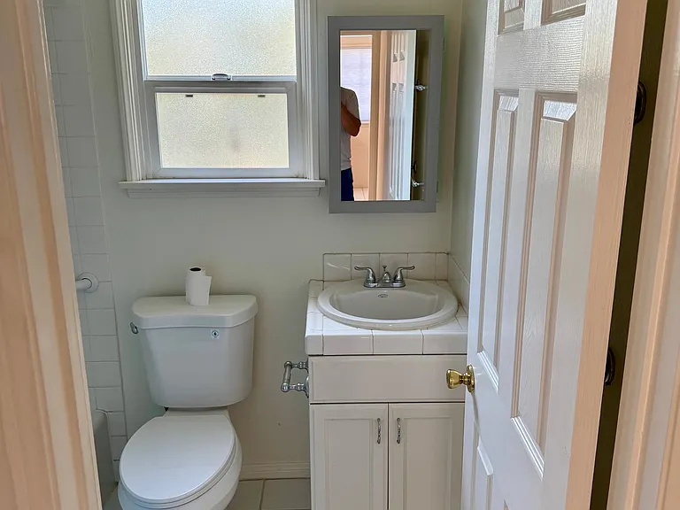 860 Manhattan Beach Blvd — Photo 7
