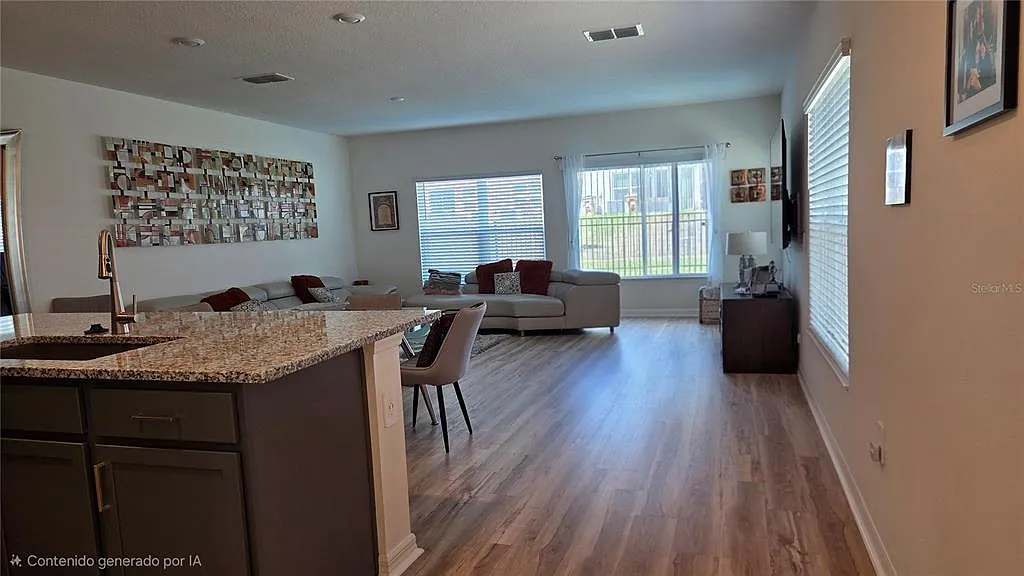 3 bed, 2.5 bath, 1687 sqft, $2,550 — Photo 2