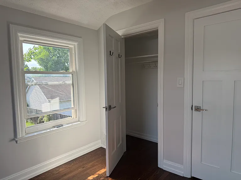 6414 N Christiana Ave — Photo 8