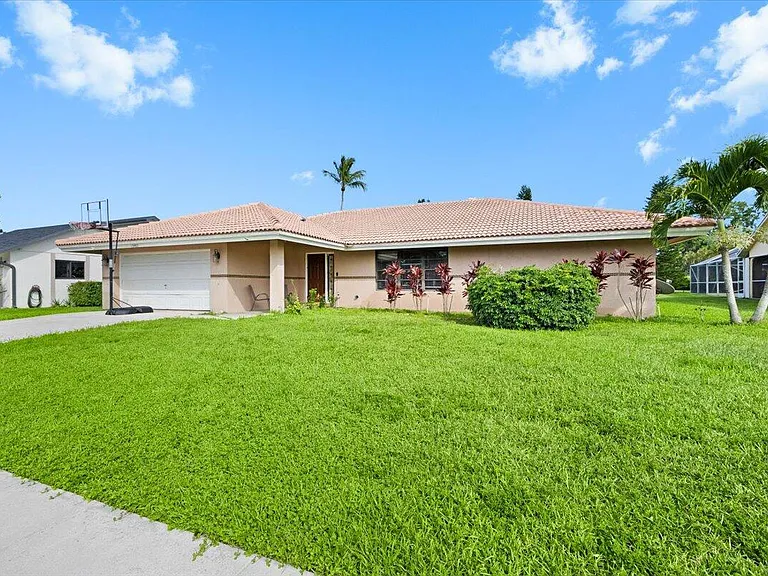13482 Columbine Ave — Photo 3