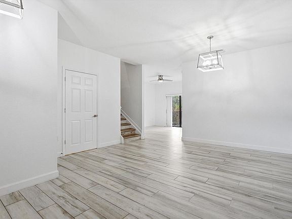 5th image of 5884 Mustang Manor