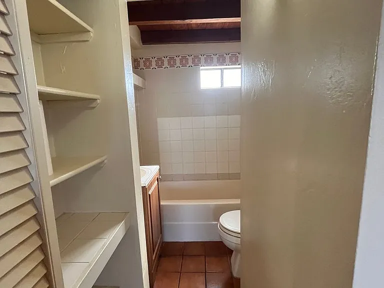 2301 N Northway Ave — Photo 9