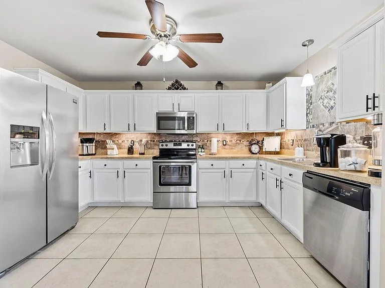 2702 Maci Ct — Photo 6