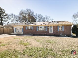 181 Race St, Hartwell, GA 30643