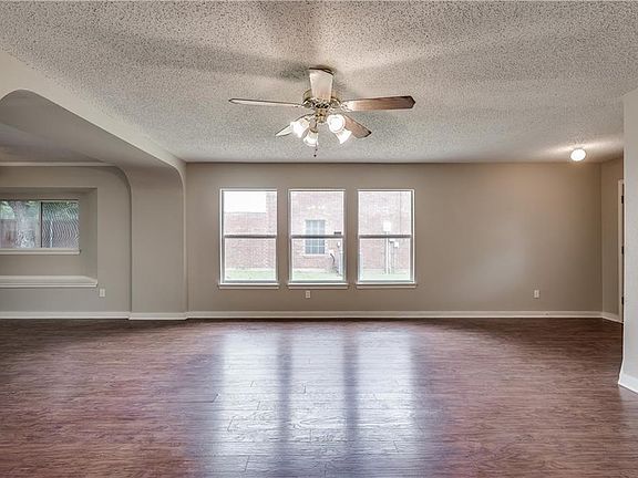 3rd image of 2707 Zachary Dr