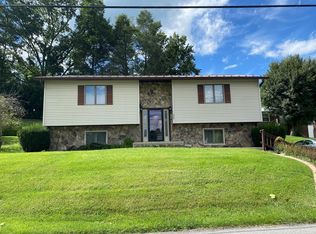 527 Old Stage Rd, Chilhowie, VA 24319