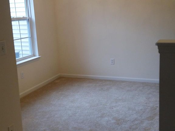 4th image of 8654 Grassy Oak Trl