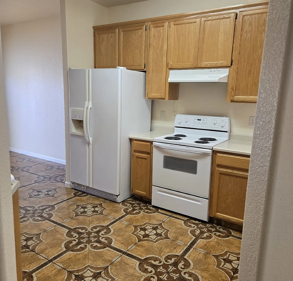 3 bed, 2.0 bath, 1440 sqft, $1,900 — Photo 4