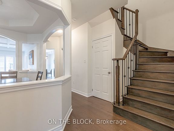 3rd image of 125 Leney St