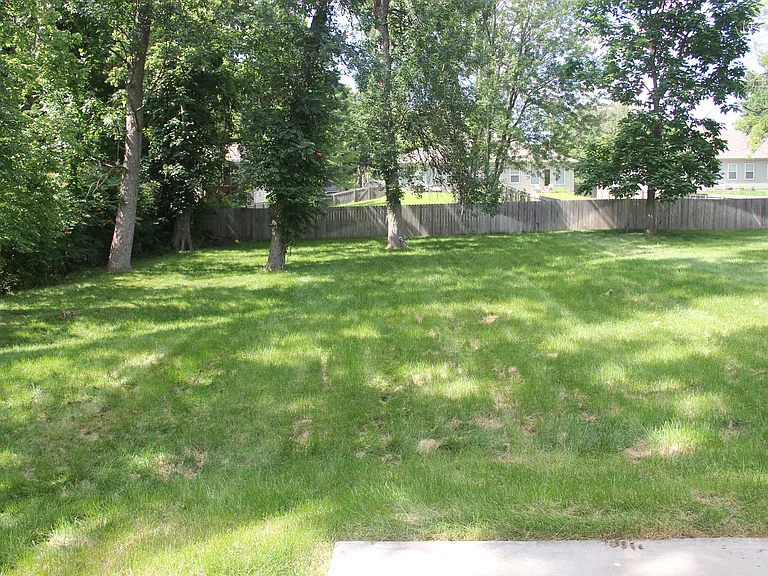 12908 W 93rd St — Photo 15