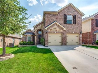 1412 Soaptree Ln, Fort Worth, TX 76177