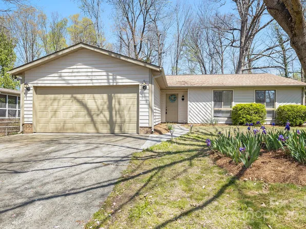1623 Van Dyke Dr, Charlotte, NC 28213