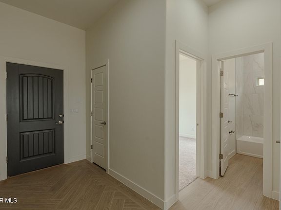 3rd image of 156 Dawson St