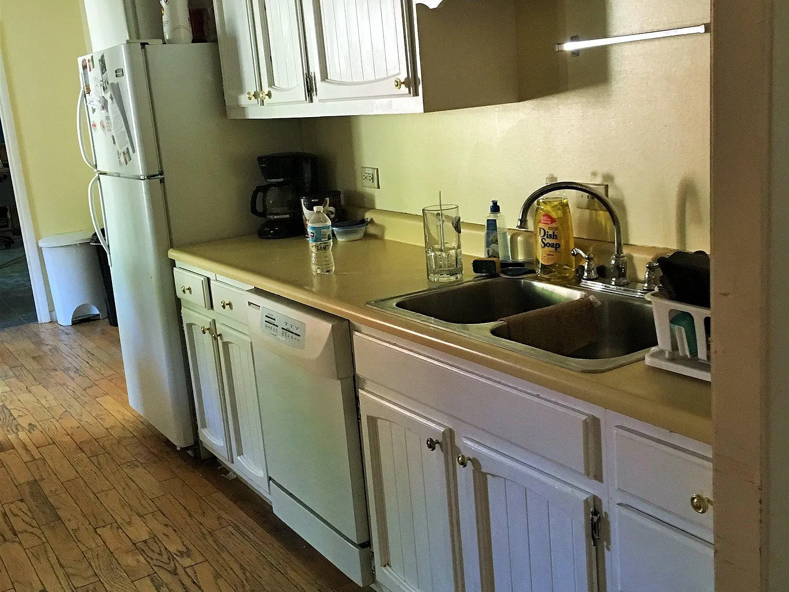5 bed, 2.0 bath, 2000 sqft, $2,175 — Photo 4