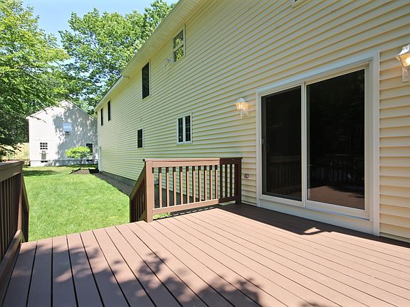 5th image of 51 Chase Hill Dr