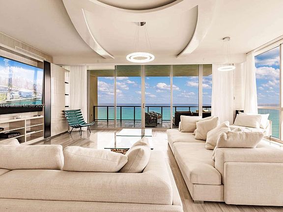 4th image of 17749 Collins Ave APT 2802
