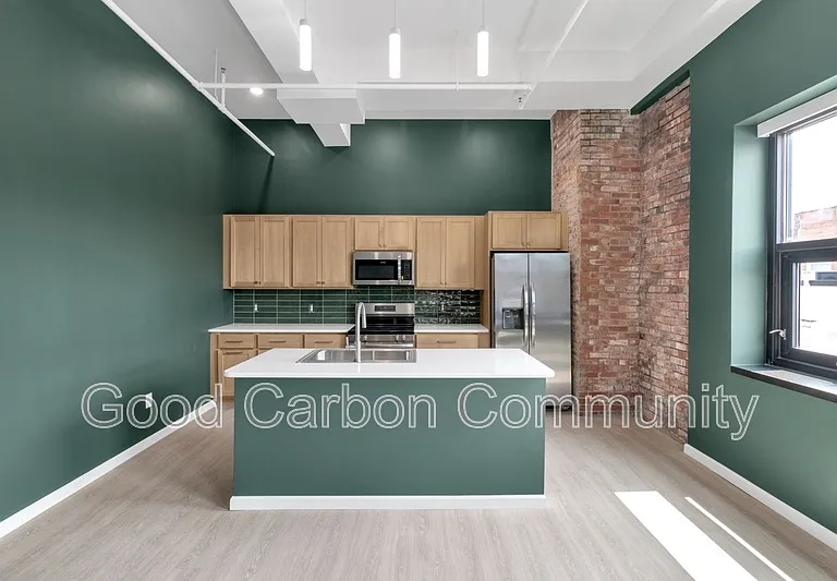 401 Central Ave #C — Photo 2