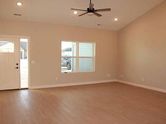 4th image of 1808 Birch Ave