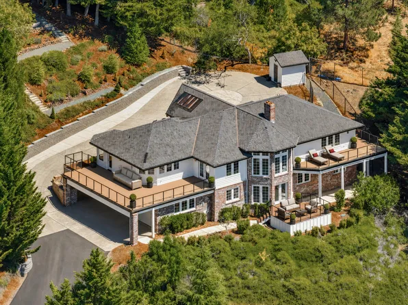 1544 Satellite Dr, Medford, OR 97504